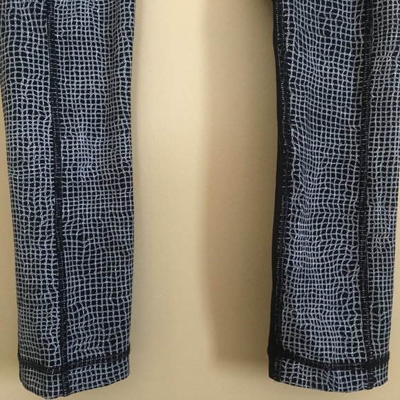 Lululemon Speed Tight V Fall Net Crop Leggings 2 Athletic Running Gym Workout - Picture 8 of 13